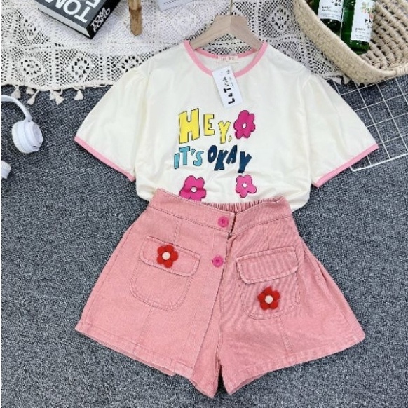 Set quần áo đôi cho mẹ và bé gái đính hoa dễ thương