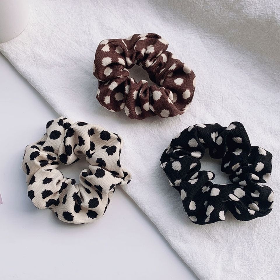 Quần áo eadwear quần áo thời trang retro vòng tròn ruột lớn vòng tròn tóc o orean lưới màu đỏ ins dây đầu đơn giản