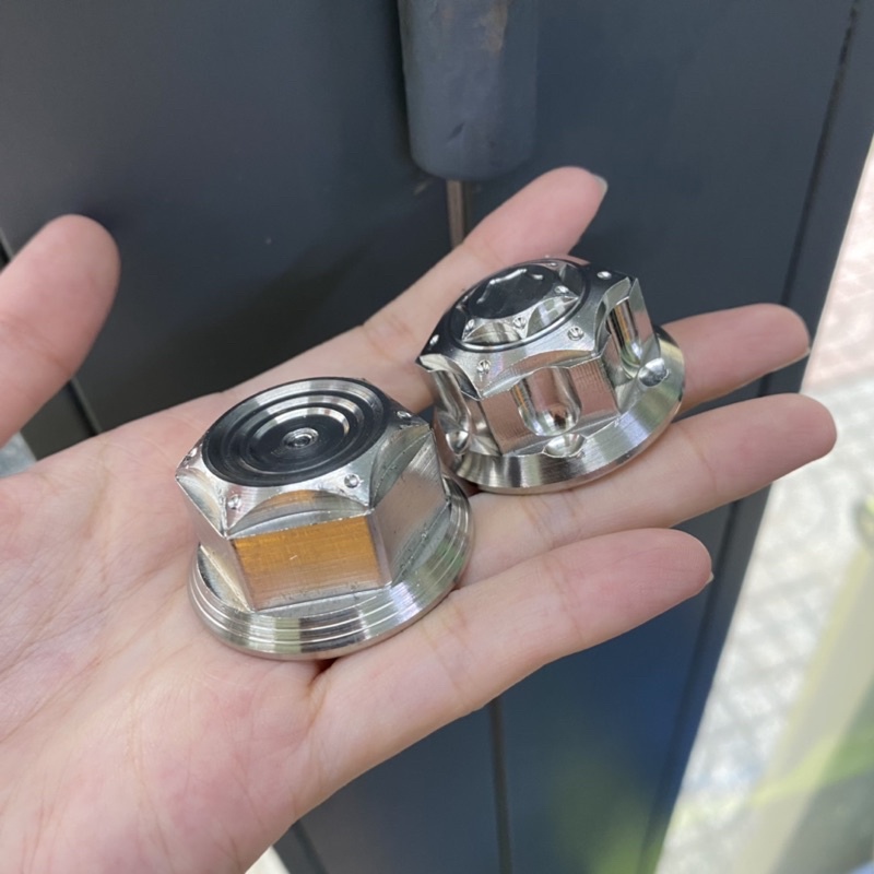 Tán chụp bánh cốt sau Mẫu Thái và M3 INOX 304 gắn cho các dòng xe Tay Ga