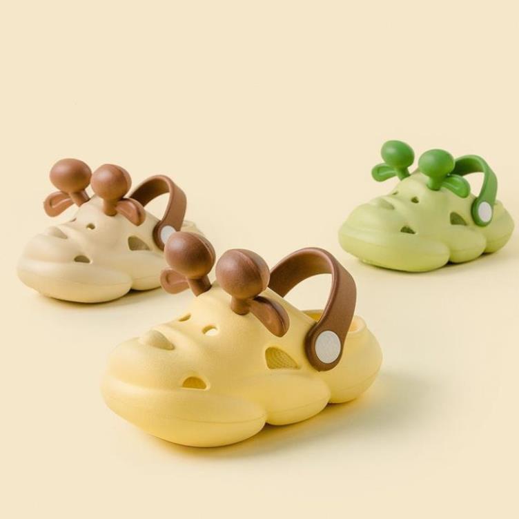 Dép croos cho bé 2-5 tuổi có quai và đế chống trượt hình hươu Melittdeer