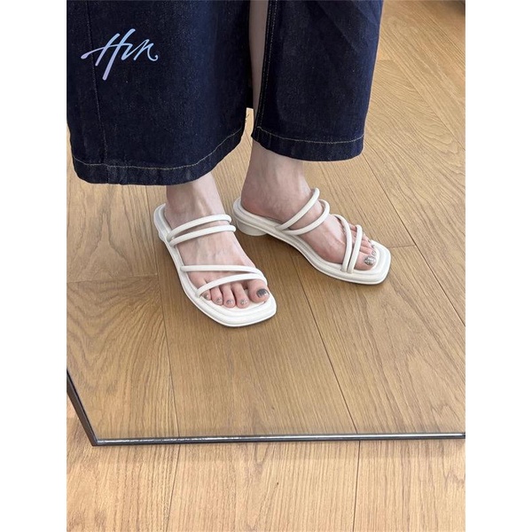 Sandal Đế Thấp Thiết Kế Mới Thời Trang Mùa Hè 2023