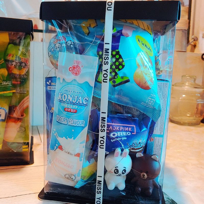 Quà sinh nhật, Hộp quà bánh kẹo trong suốt tặng người yêu hoặc làm quà 1/6