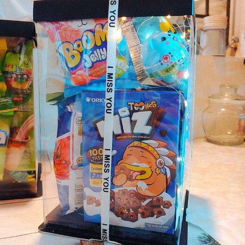 Quà sinh nhật, Hộp quà bánh kẹo trong suốt tặng người yêu hoặc làm quà 1/6