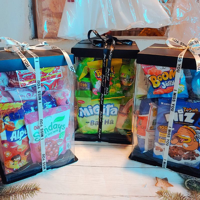 Quà sinh nhật, Hộp quà bánh kẹo trong suốt tặng người yêu hoặc làm quà 1/6