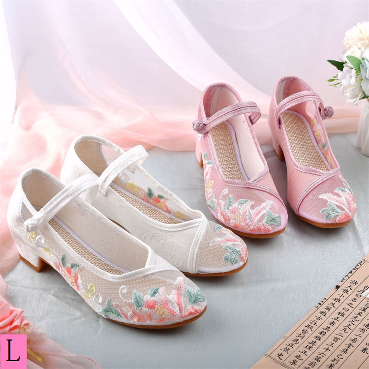 Giày Vải Lưới Thêu Hoa Phong Cách Hanfu Mới