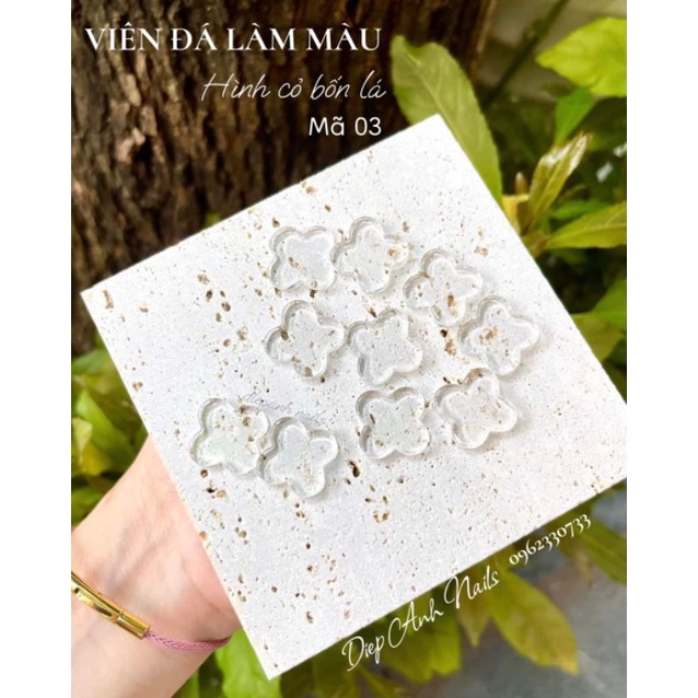 Đá làm bảng màu