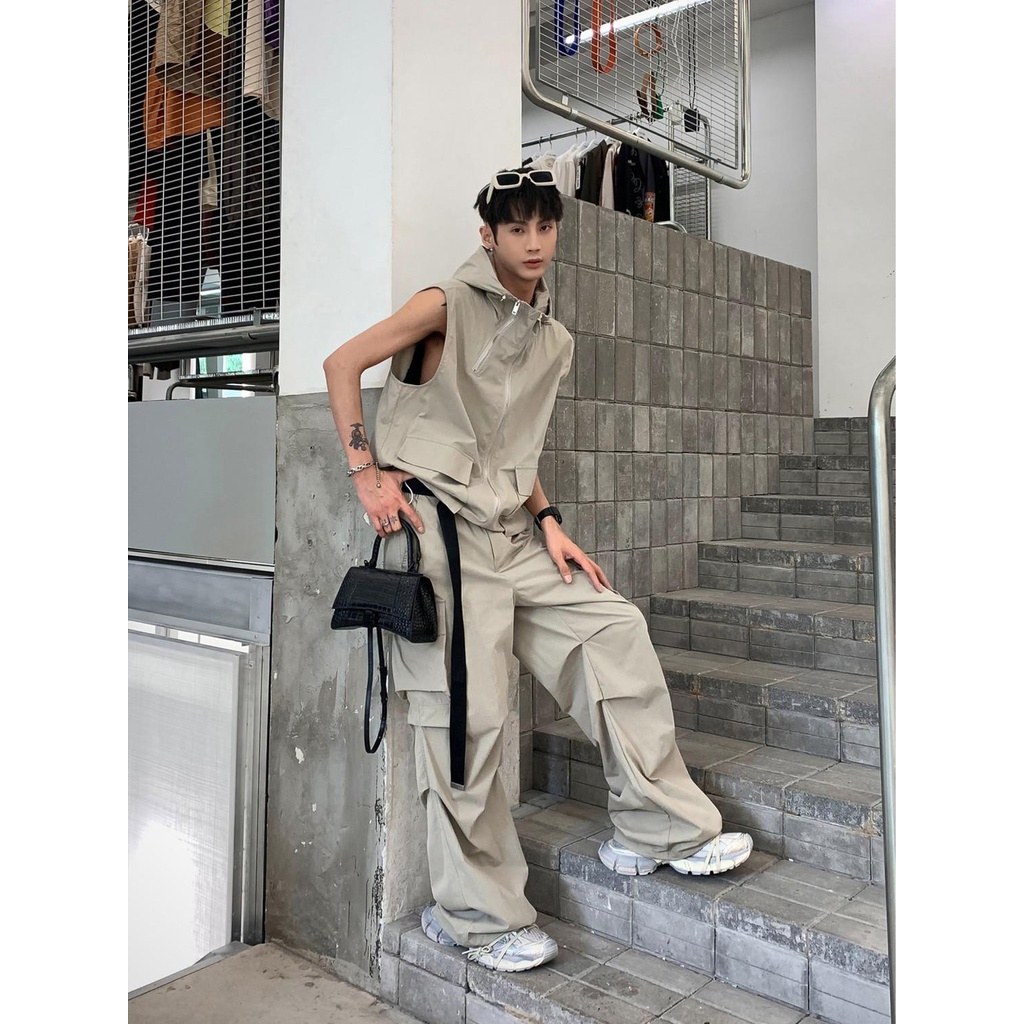 Set Áo Thun Sát Nách Có Nón Và Quần Dài Dáng Rộng Phối Khóa Kéo Thời Trang Cá Tính Cho Nam