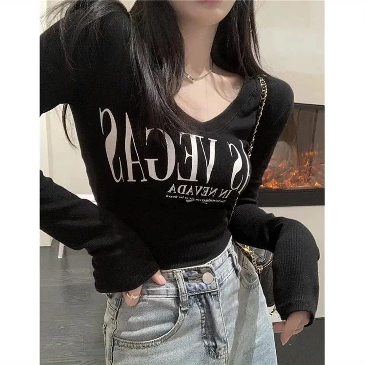 Áo Thun Nữ Tay Dài Cổ Chữ V In Họa Tiết Thời Trang Thu Đông