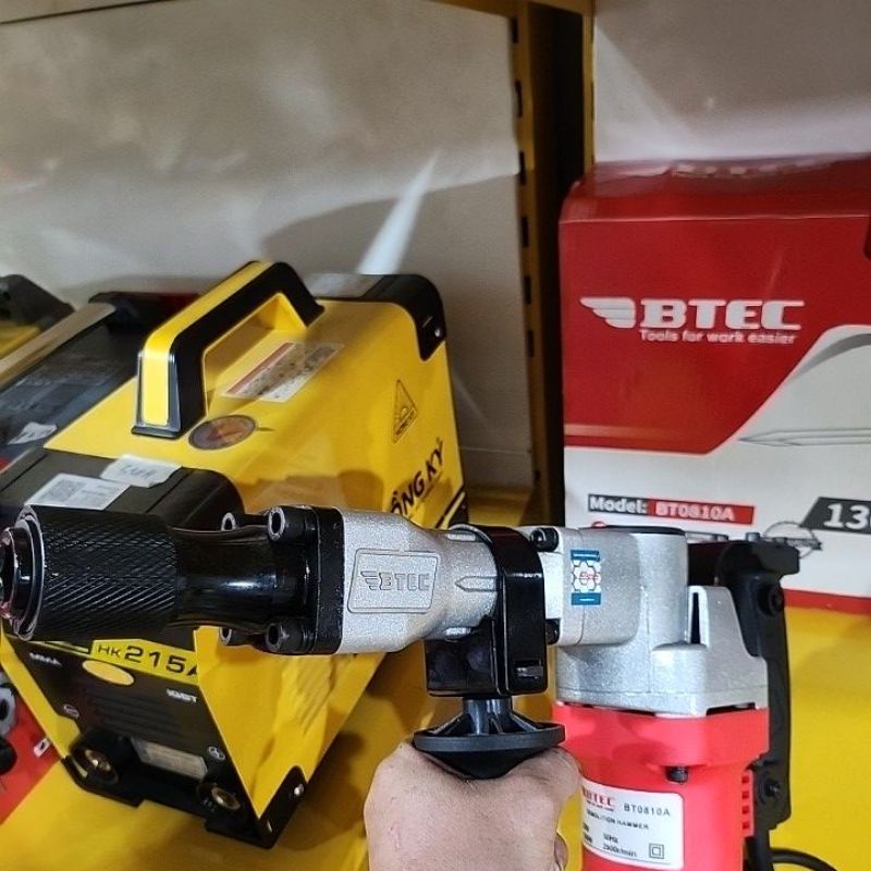 Máy Đục Bê Tông BTec BT0810A  Bảo Hành 12 Tháng