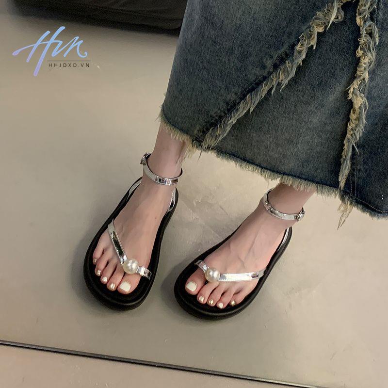 Giày Sandal Đế Mềm Dày Dặn Đính Ngọc Trai Thời Trang Hàn Quốc 2023 Cho Nữ
