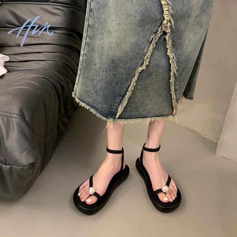 Giày Sandal Đế Mềm Dày Dặn Đính Ngọc Trai Thời Trang Hàn Quốc 2023 Cho Nữ