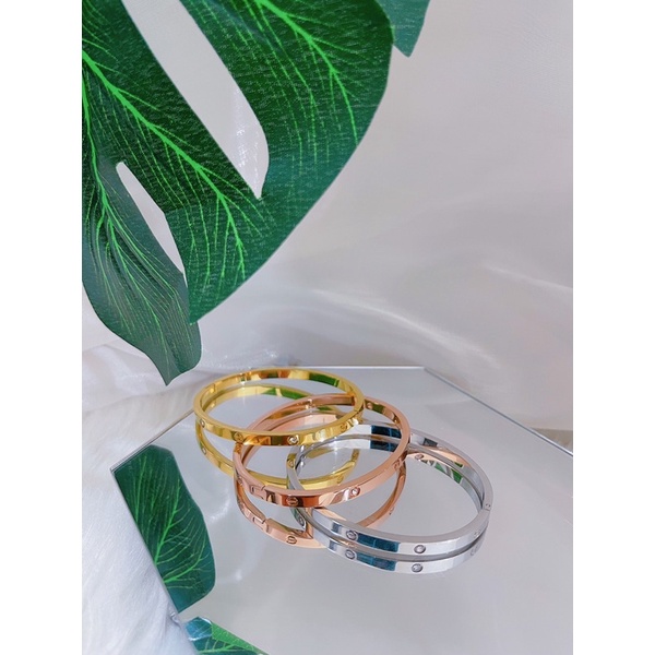 Vòng tay titan bản mỏng có đá full box