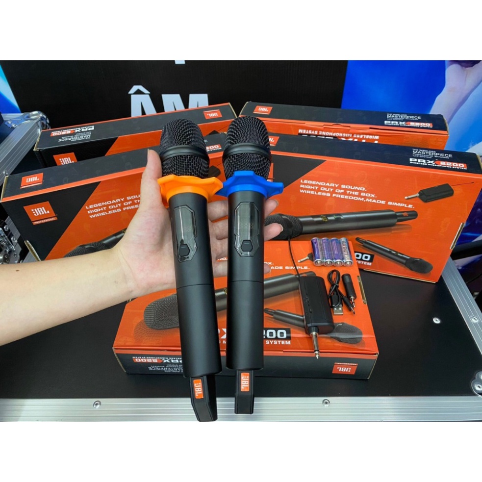 Micro Karaoke Không Dây JBL PRX 2200: Thiết Kế Sang Trọng, Độ Nhạy Cao, Bắt Sóng Xa.