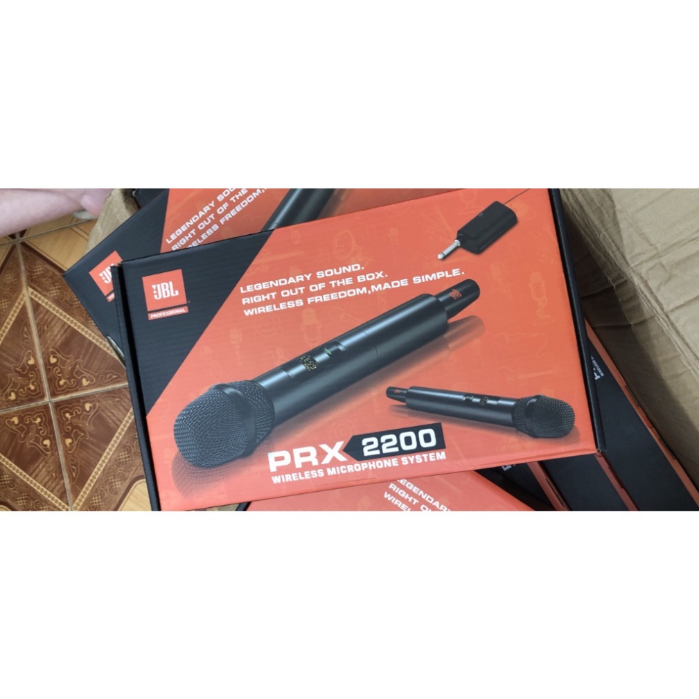 Micro Karaoke Không Dây JBL PRX 2200: Thiết Kế Sang Trọng, Độ Nhạy Cao, Bắt Sóng Xa.
