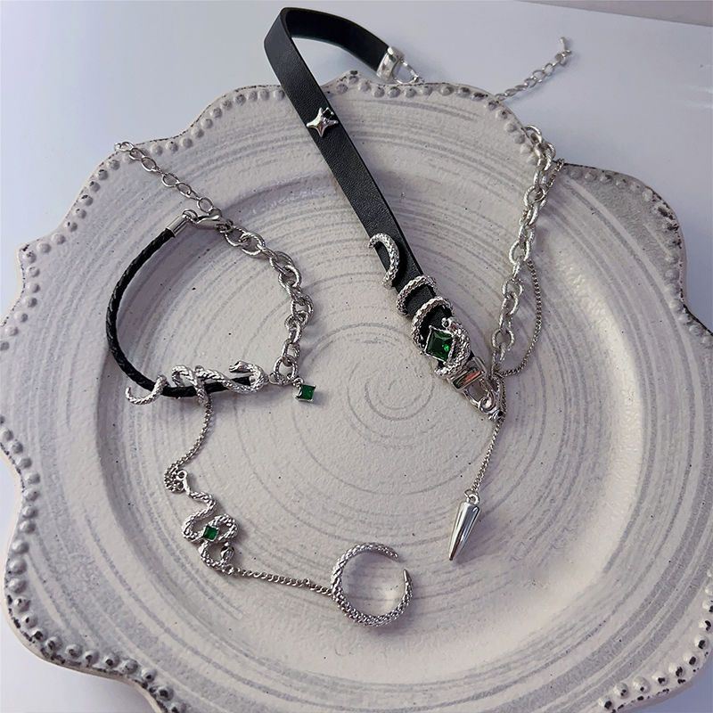 Vòng cổ Da Rắn Khâu Nhẹ Nhàng Cá Tính Cho Nữ