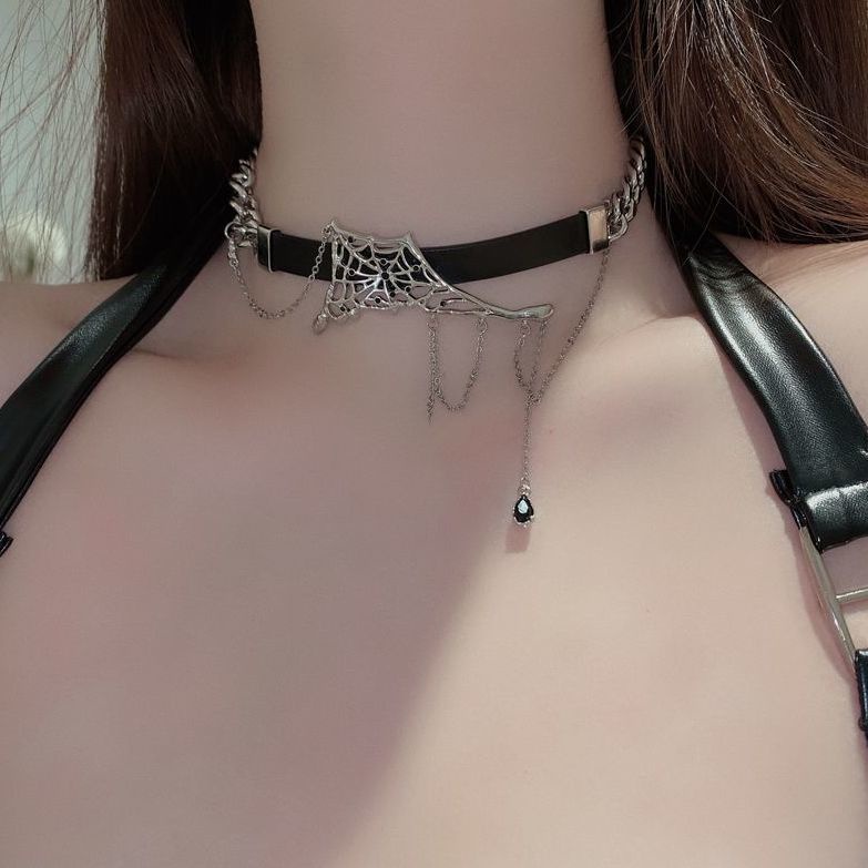 Vòng Cổ Choker Da Mặt Hình Nhện Phong Cách punk Cá Tính Cho Nữ
