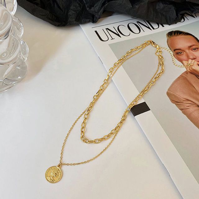 Vòng cổ Kim Loại Mặt Hình Chân Dung Phong Cách Âu Mỹ Sang Trọng Cho Nữ