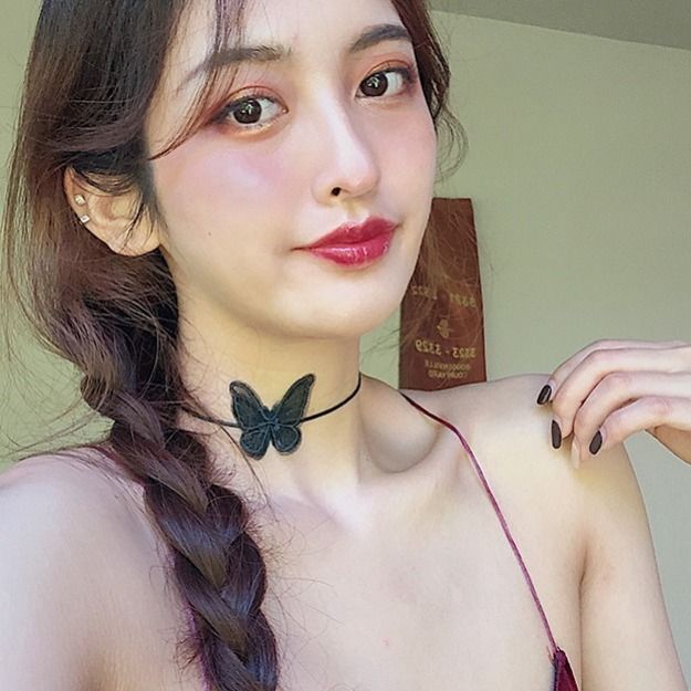 Vòng cổ Ngắn Mặt Hình Bướm Đơn Giản Phong Cách Hàn Quốc Cá Tính Cho Nữ