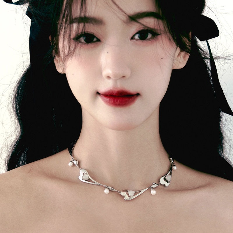 Vòng cổ Mặt Hình Trái Tim Đính Ngọc Trai Thời Trang Cho Nữ