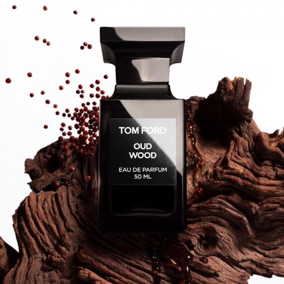 Nước hoa Tom Ford Oud Wood 10ml _𝓛𝓾𝓬𝓴𝔂𝓢𝓬𝓮𝓷𝓽