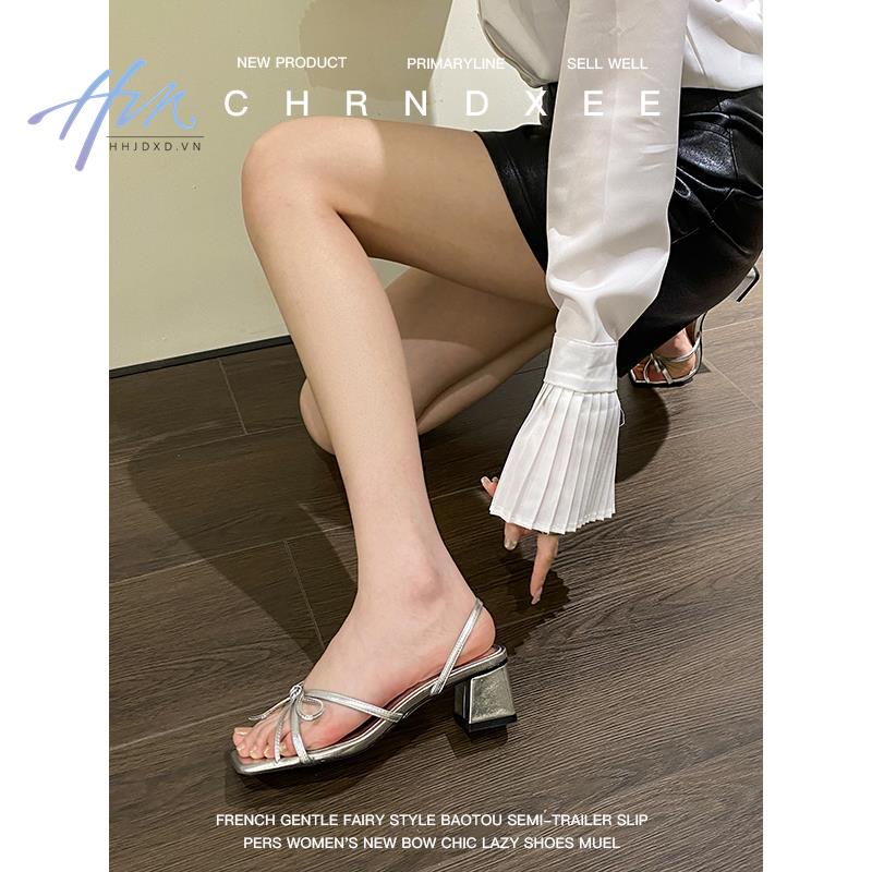 Giày Sandal Cao Gót Mũi Vuông Thắt Nơ Sau Lưng Màu Bạc Thời Trang Mùa Hè