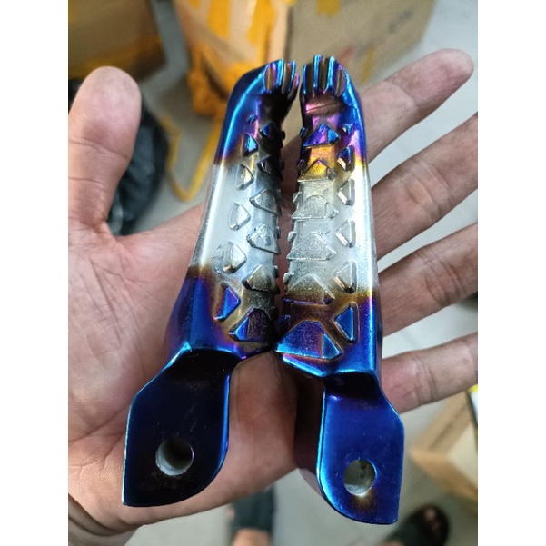 Gác Chân Nhôm Cnc 2 Dòng Honda Và Yamaha