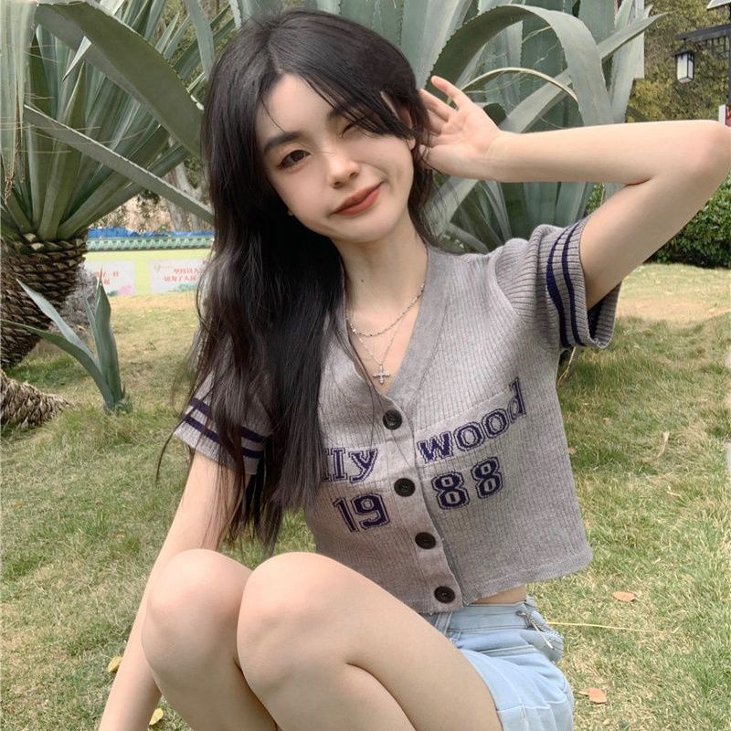 Jiashucheng Áo Cardigan Dệt Kim Tay Ngắn Cổ Chữ v Phong Cách Hong Kong Thời Trang Mùa Hè Hàng Mới