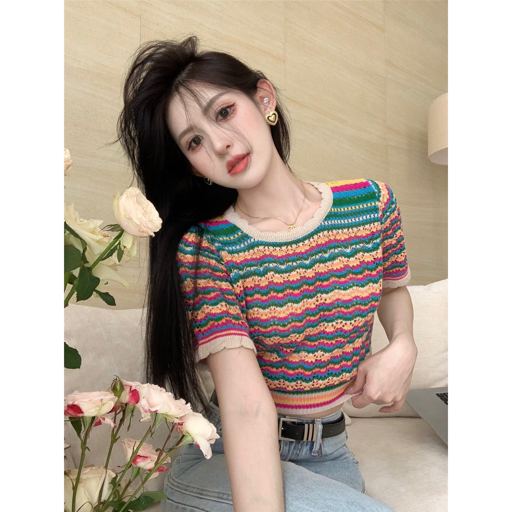 Jiashucheng Áo Len Tay Ngắn Cổ Tròn Họa Tiết Kẻ Sọc Cầu Vồng Trong Suốt Phong Cách Retro Thời Trang Mùa Hè Cho Nữ