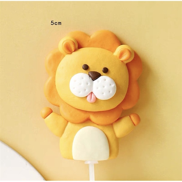 Trang trí gốm mềm sư tử bờm cam giơ tay