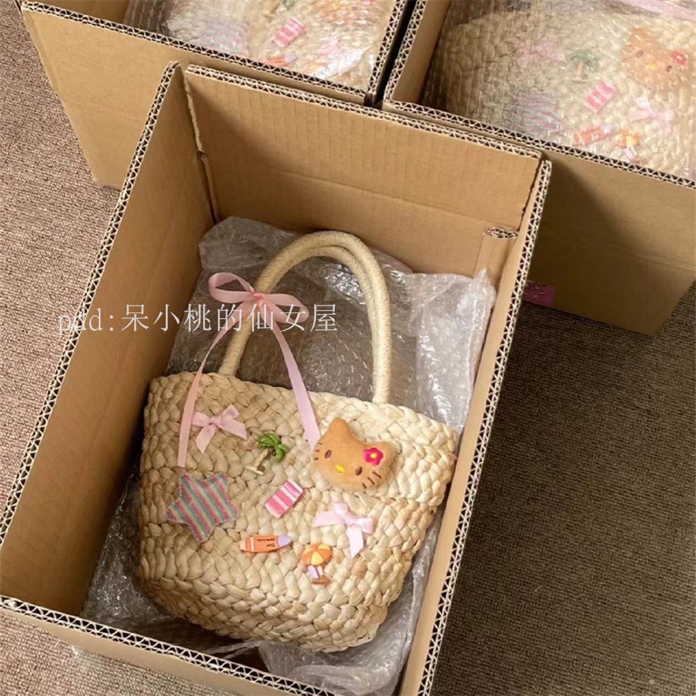 Túi Xách Da Màu Đen In Hình Hello Kitty Đáng Yêu