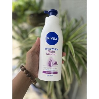 Sữa dưỡng thể giúp săn da, dưỡng trắng Nivea ban đêm (400ml)