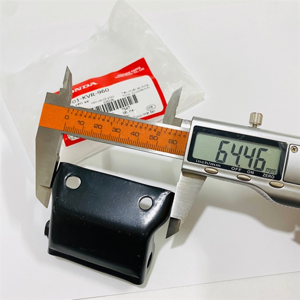 Bản lề yên xe Wave Rsx 100 Zin Honda - 77201KVR960