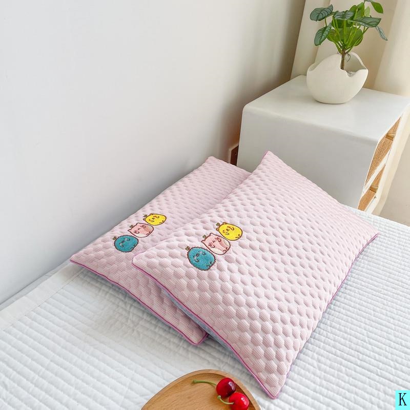 Vỏ Gối Vải Lụa Lạnh Thêu Hình Hạt Đậu Thoáng Mát Mùa Hè 3 Món Cho Bé Mẫu Giáo