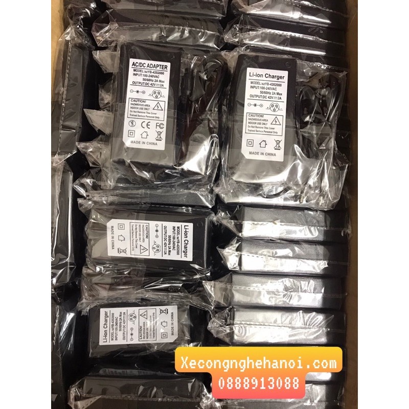 Sạc Xe Điện Cân Bằng, Xe Drift 3 Bánh 42v, 2A , Chấu 3 Chân, Đèn Báo Đầy