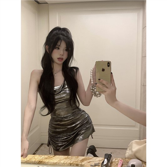 Jiashucheng Váy Ngắn Ôm Hông Không Tay Xếp Ly Màu Trơn Sáng Bóng Thời Trang Mùa Hè Mới Cho Nữ