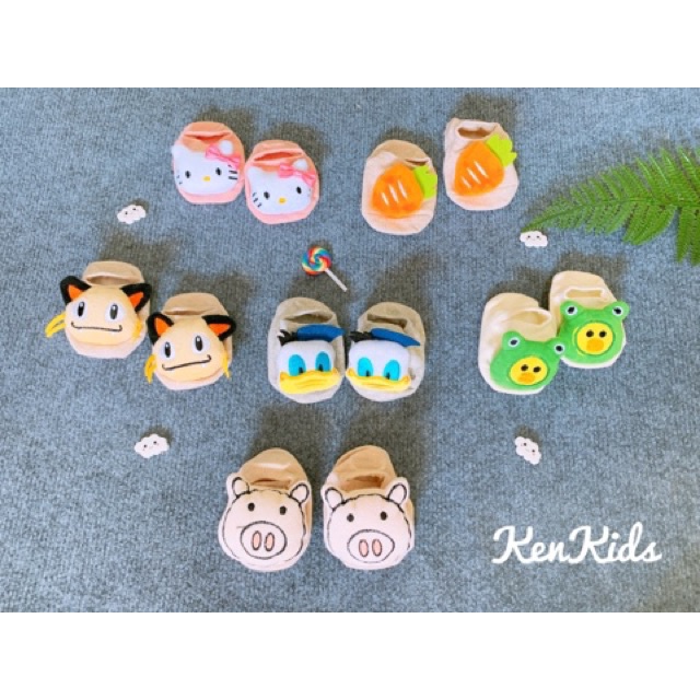 Vớ tất hình thú chống trượt cho bé