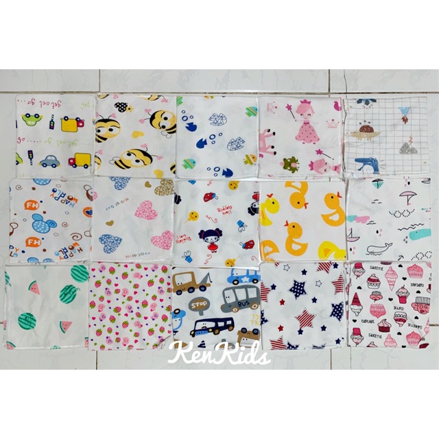 Khăn yếm choàng cổ tam giác chất cotton có cúc cho bé - 1 cái