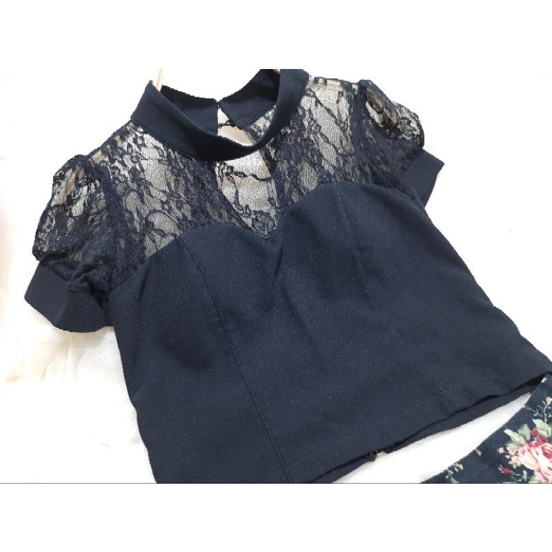 Set áo ren và chân váy xòe 02 lớp, màu đen, ngắn, mới 94%, size S