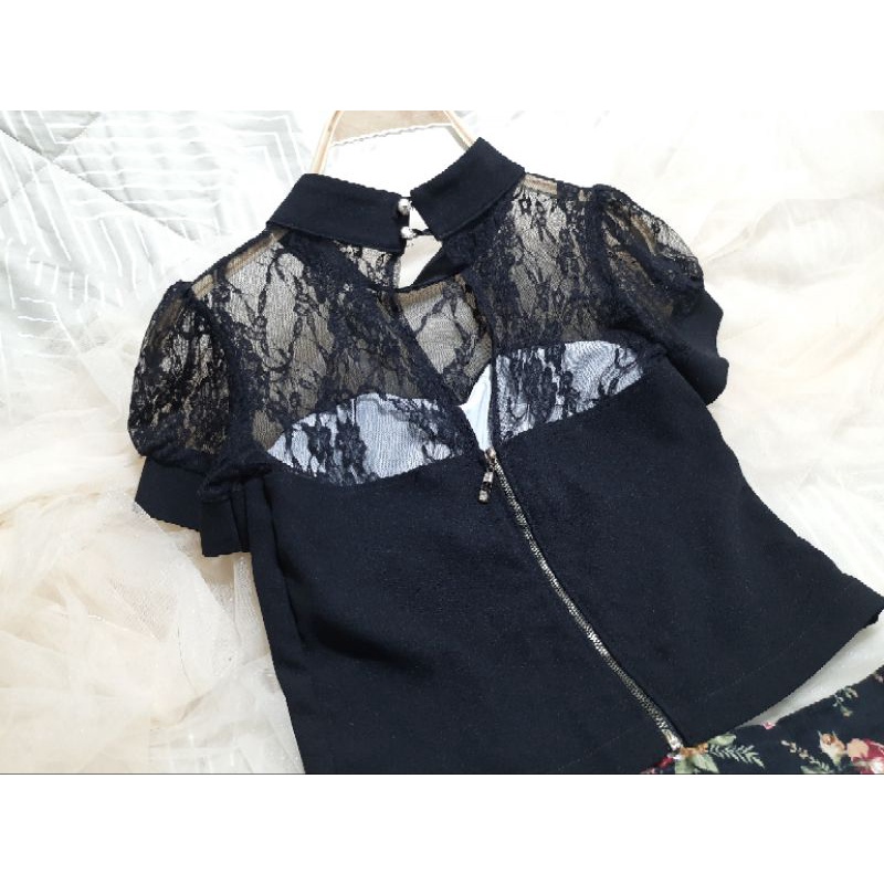 Set áo ren và chân váy xòe 02 lớp, màu đen, ngắn, mới 94%, size S
