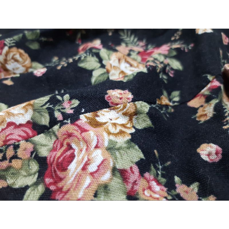 Set áo ren và chân váy xòe 02 lớp, màu đen, ngắn, mới 94%, size S