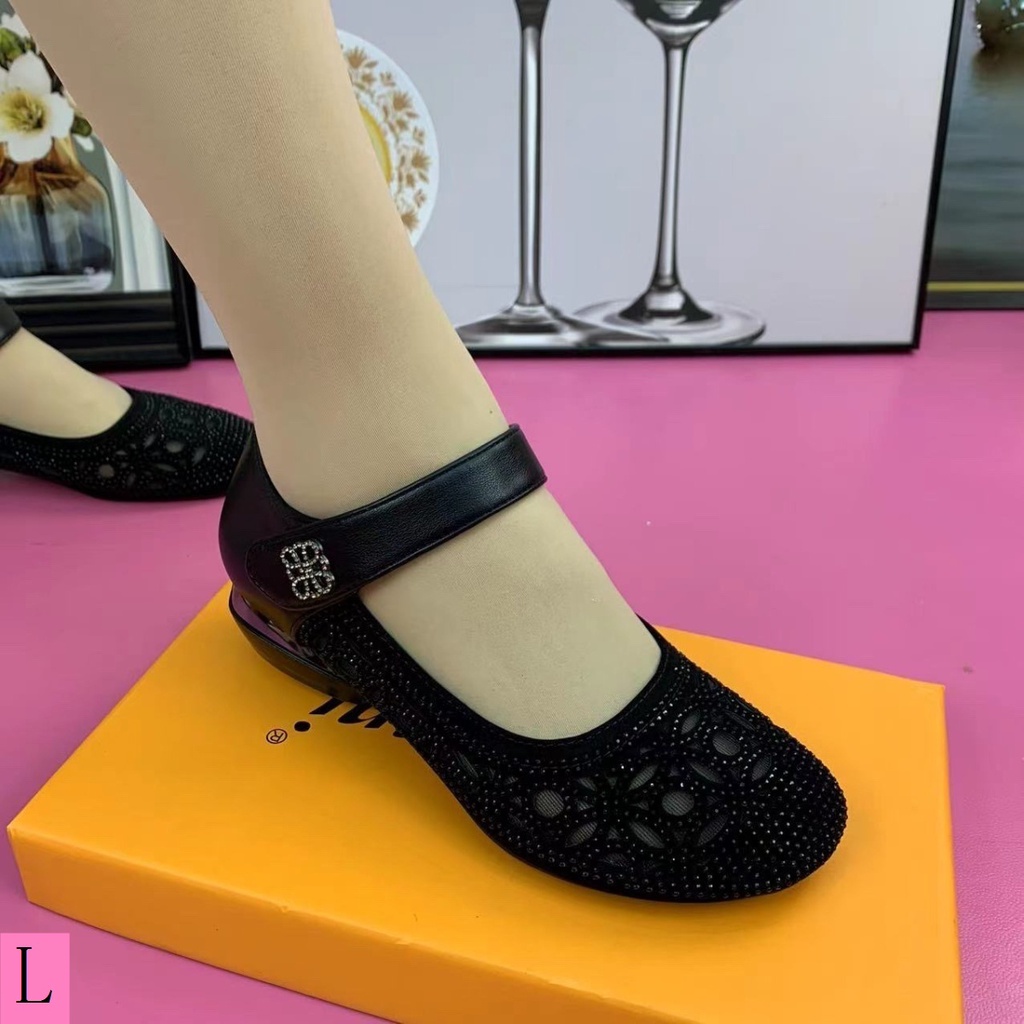 Giày Sandal Da Bò Mũi Tròn Đế Mềm Thoải Mái Thời Trang Mùa Hè Cho Nữ