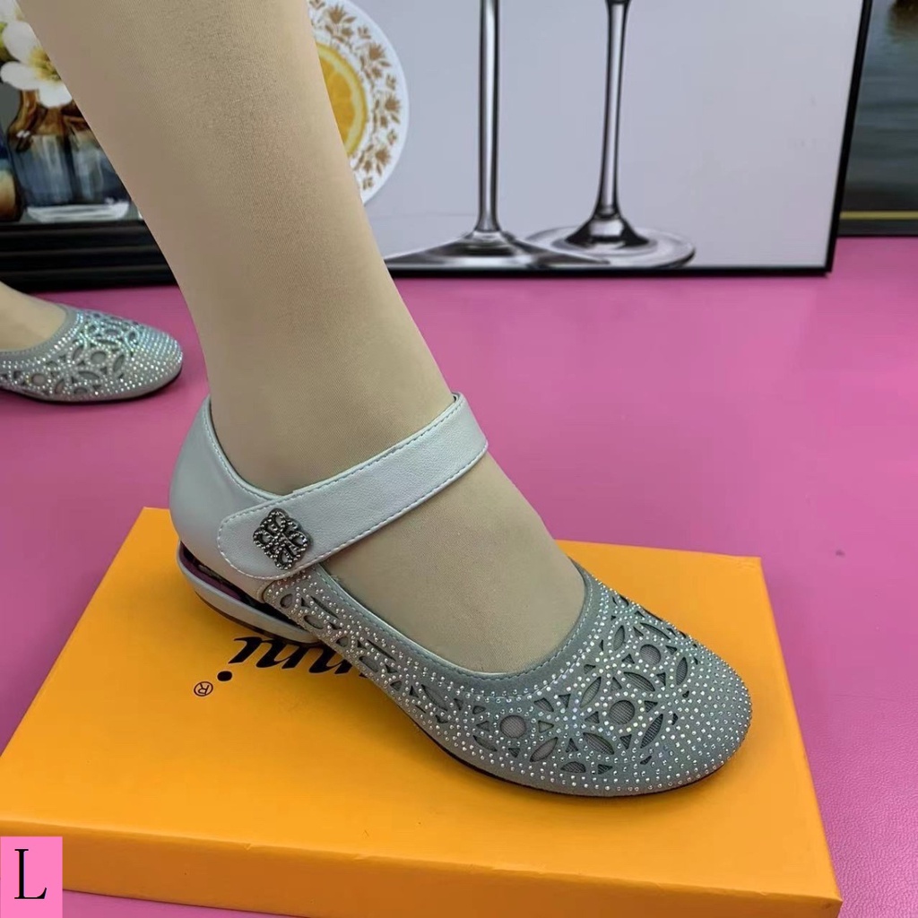 Giày Sandal Da Bò Mũi Tròn Đế Mềm Thoải Mái Thời Trang Mùa Hè Cho Nữ