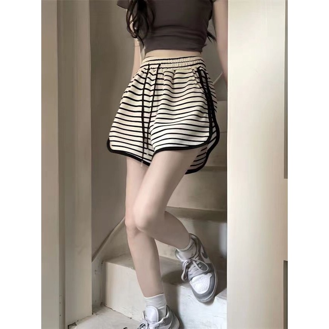 Jiashucheng Quần Short Thể Thao Lưng Thun Ống Rộng Họa Tiết Kẻ Sọc Thời Trang Mùa Hè Phong Cách Hàn Quốc Mới Cho Nữ