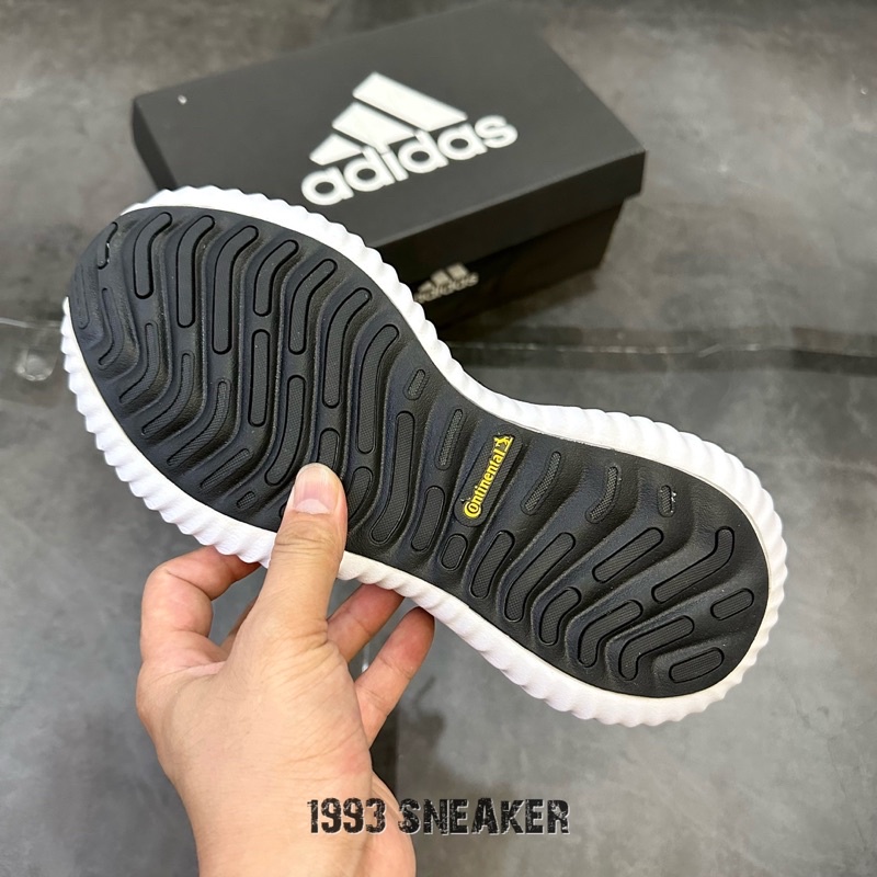 Giày thể thao AB18 Đen Trắng Tiêu Chuẩn