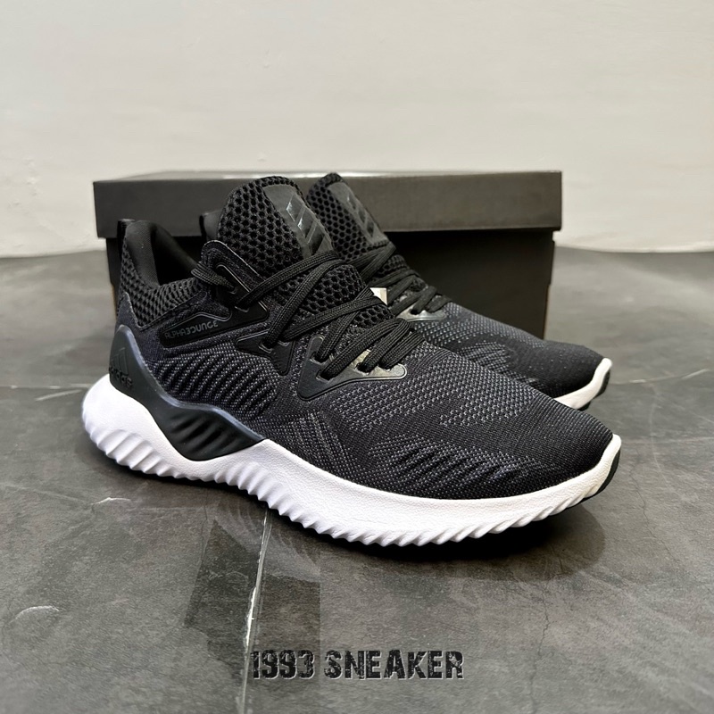 Giày thể thao AB18 Đen Trắng Tiêu Chuẩn