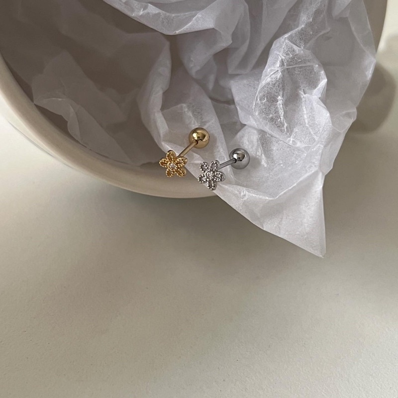 Khuyên tai hoa nạm đá chốt bi vặn