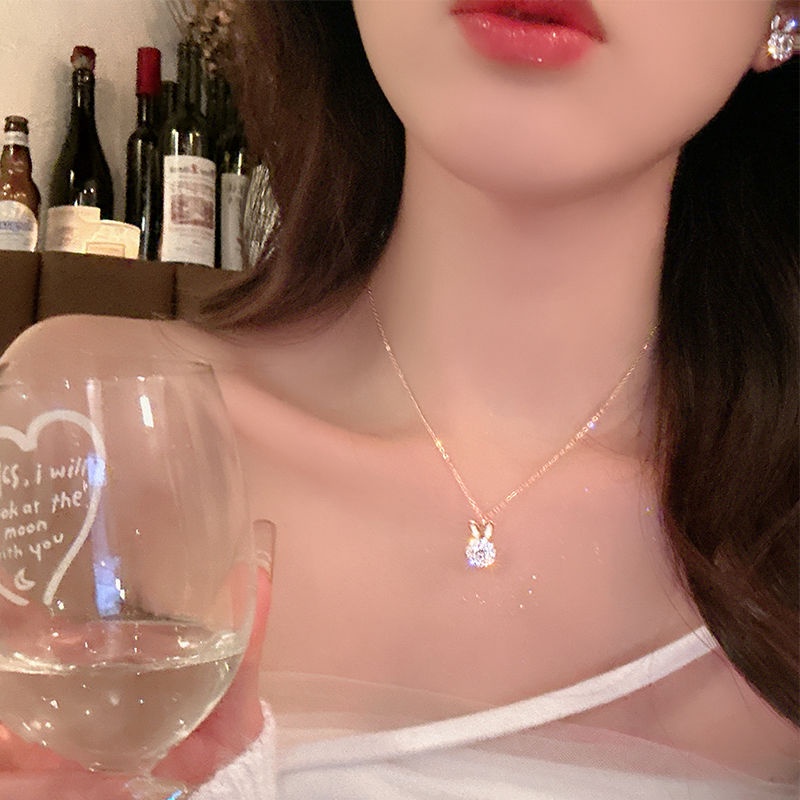 Vòng cổ Mặt Hình Thỏ Năm Mới 2023 Có Thể Xoay Sang Trọng Cho Nữ Se