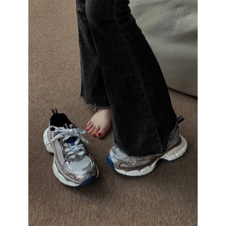 Giày Thể Thao Cột Dây Đế Dày Tăng Chiều Cao Phong Cách Retro Cho Nữ