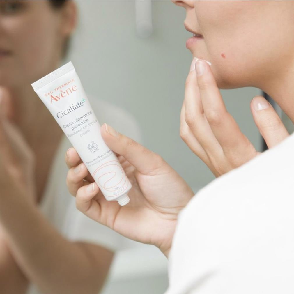 Kem Dưỡng Làm Mờ Sẹo, Phục Hồi Và Tái Tạo Da Avene Cicalfate Repair Cream 100ml v