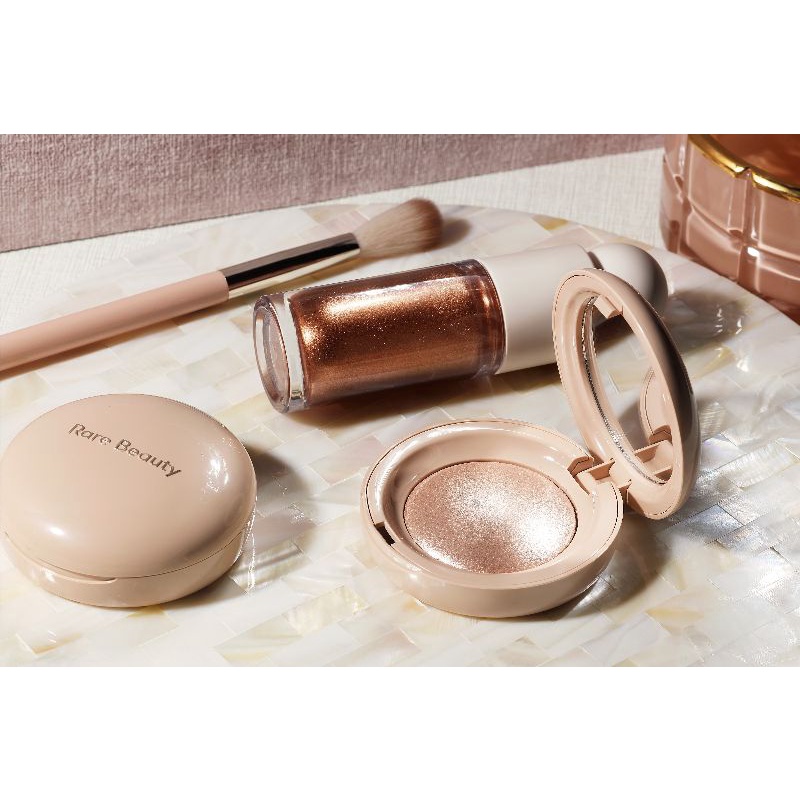 Phấn bắt sáng Rare Beauty Positive Light Silky Touch Highlighter